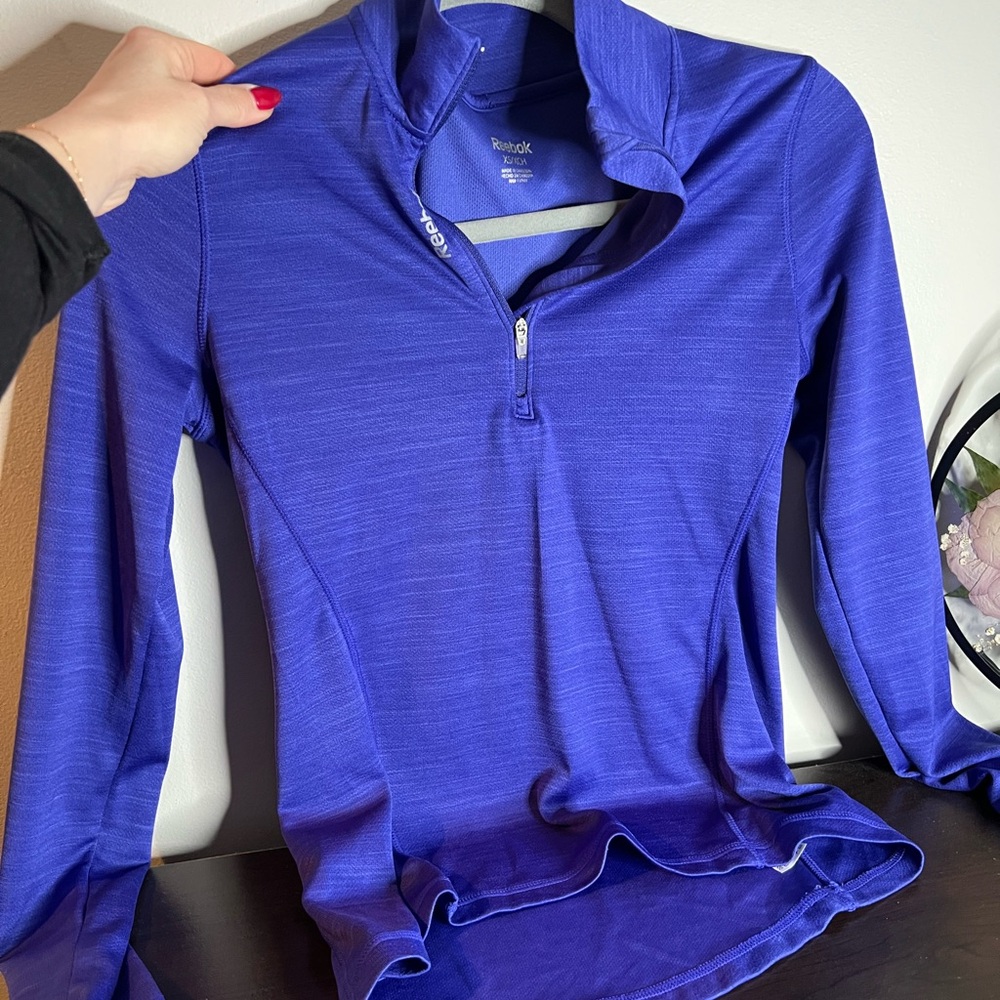 Reebok running top